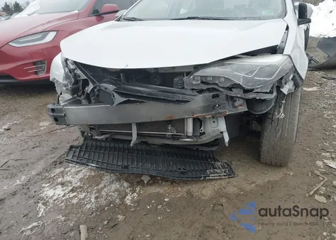 2017 Toyota Corolla Xle z USA, uszkodzony, nr VIN 2T1BURHE7HC783367